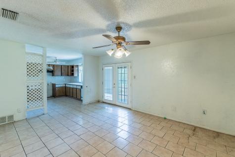 10431 Kinslow Drive Dallas TX 75217