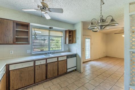 10431 Kinslow Drive Dallas TX 75217
