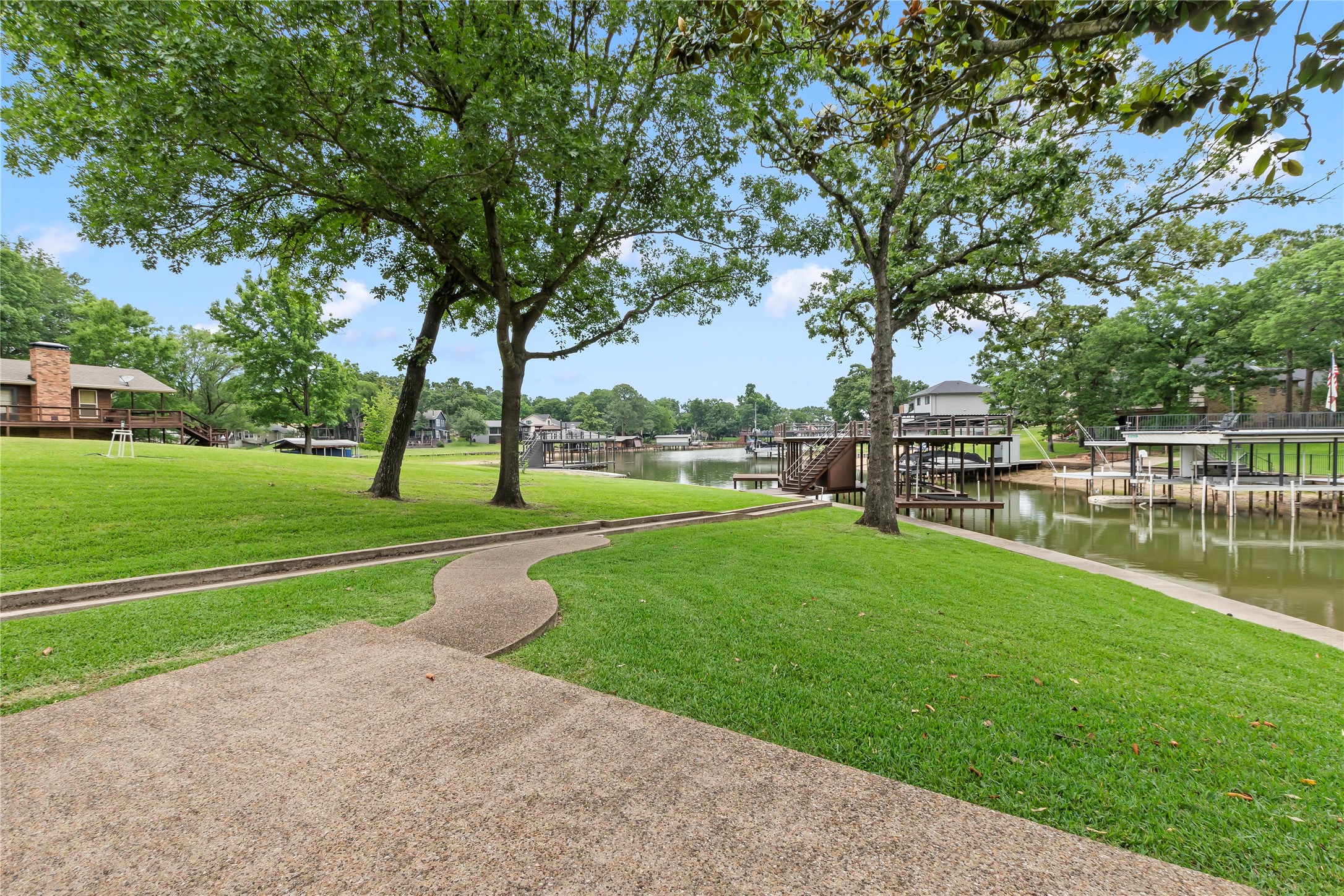 1524 Villa Cove Drive Tool TX 75143