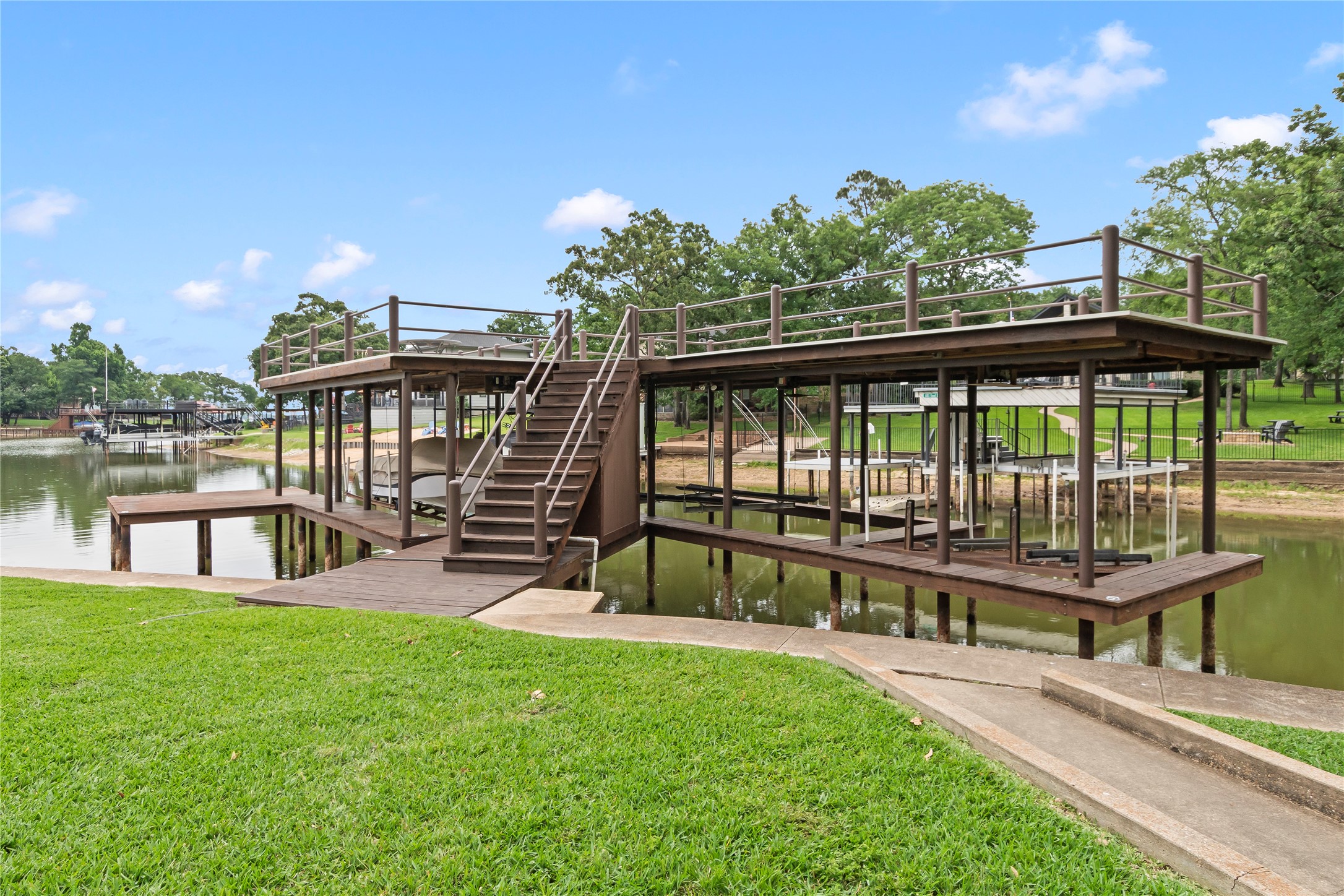 1524 Villa Cove Drive Tool TX 75143