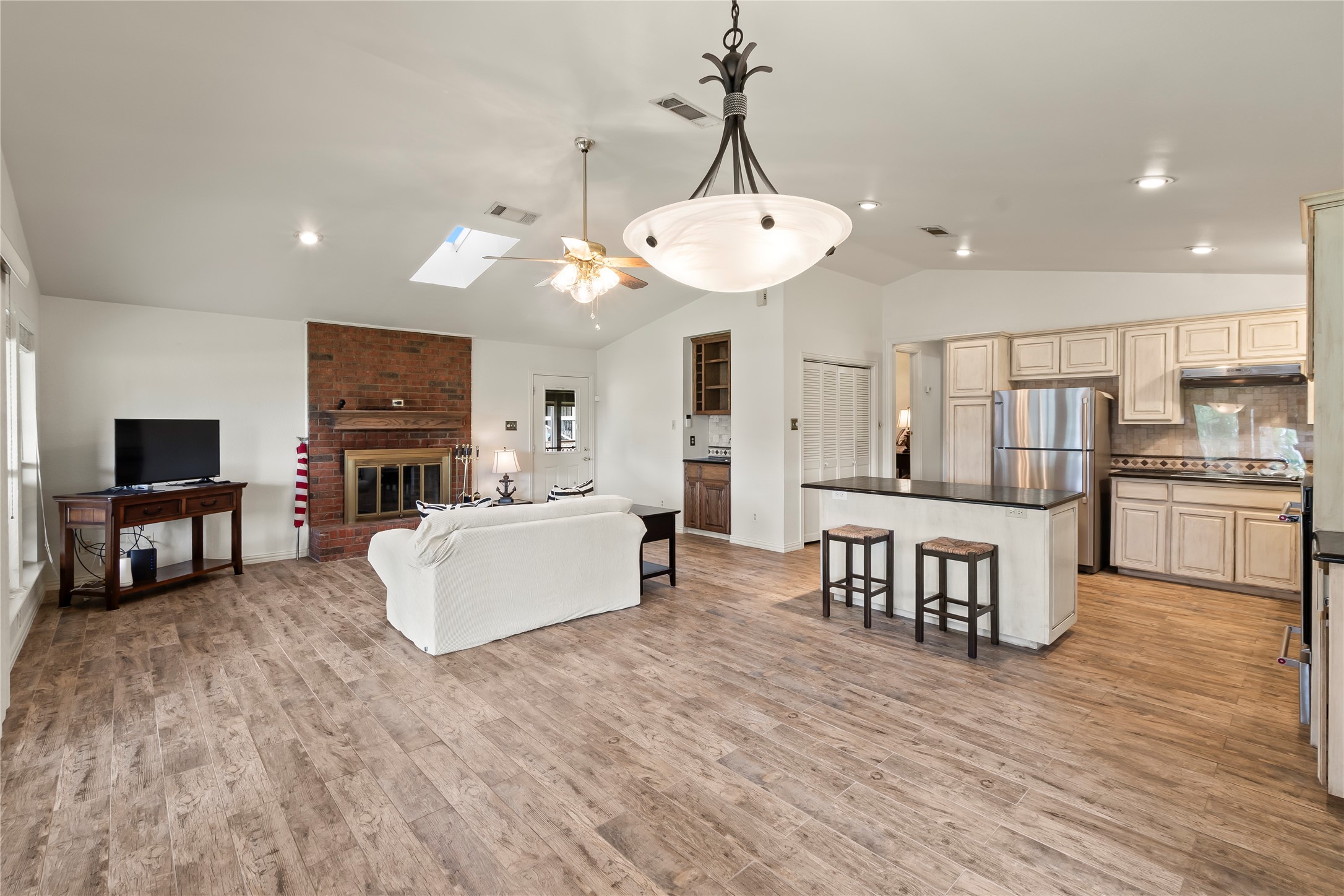 1524 Villa Cove Drive Tool TX 75143