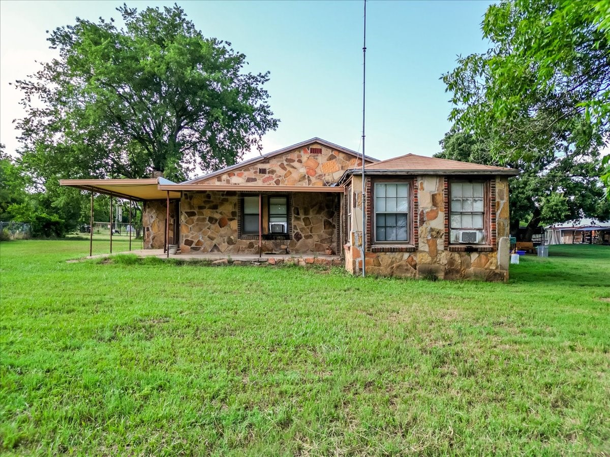 2105 Indian Creek Road Mineral Wells TX 76067