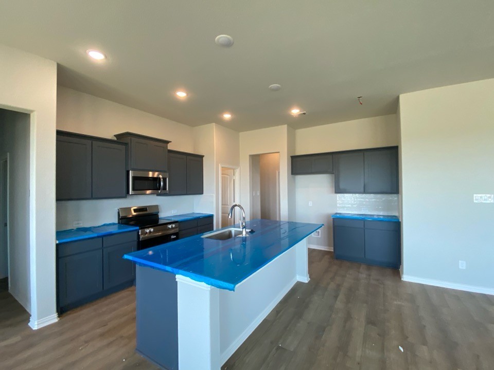 900 County Road 200 Valley View TX 76272