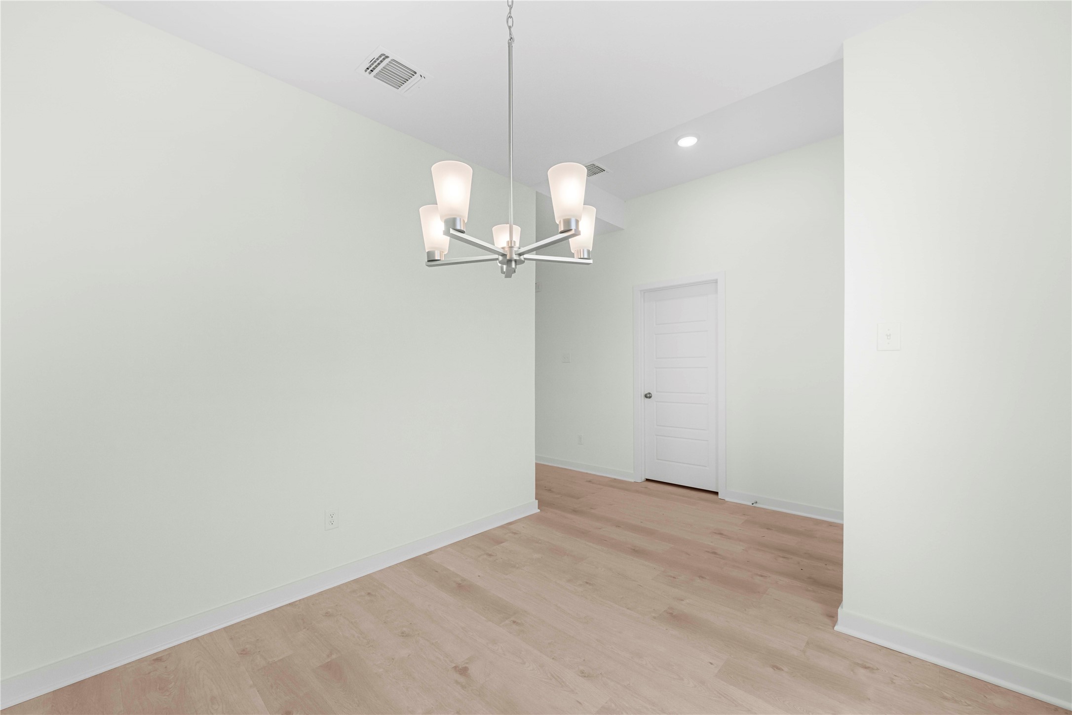 121 Adaline Bend Mcgregor TX 76657