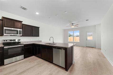 121 Adaline Bend Mcgregor TX 76657