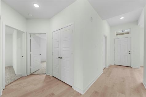 121 Adaline Bend Mcgregor TX 76657