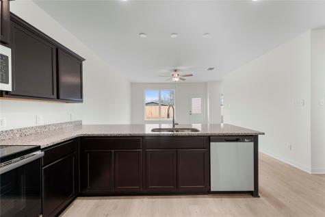 121 Adaline Bend Mcgregor TX 76657