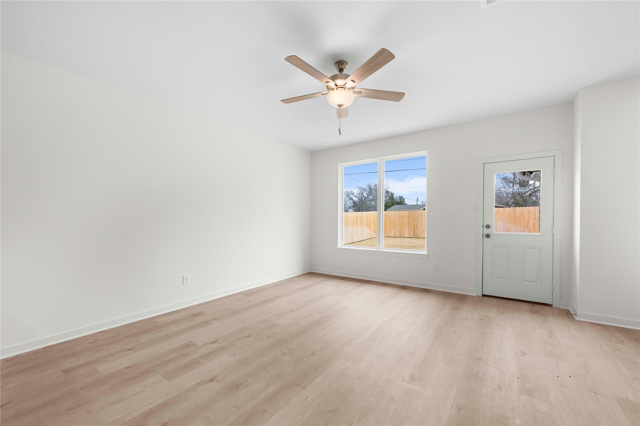 121 Adaline Bend Mcgregor TX 76657