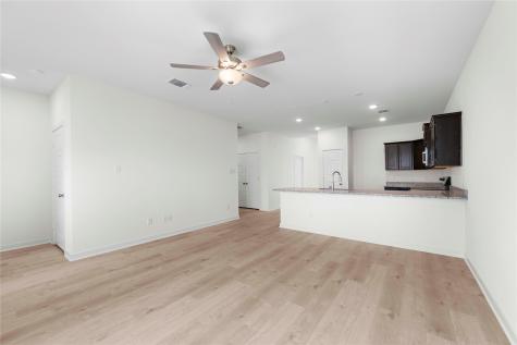 121 Adaline Bend Mcgregor TX 76657