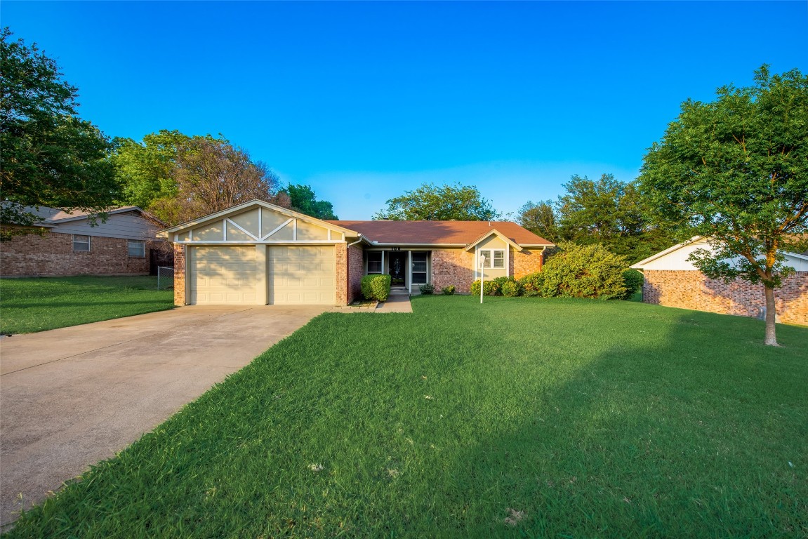 108 Lochness Lane Benbrook TX 76126
