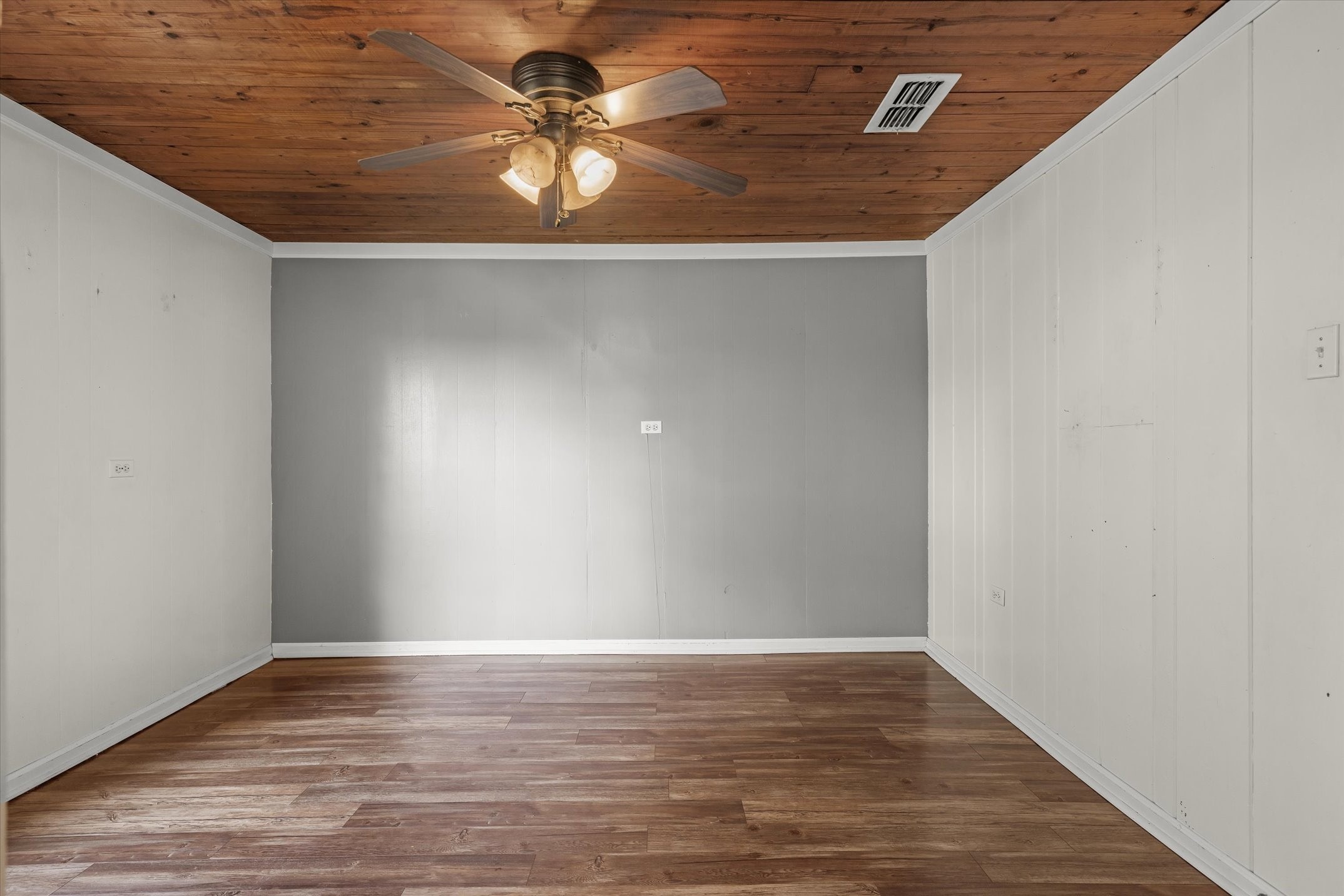 505 N Willis Street Daingerfield TX 75638