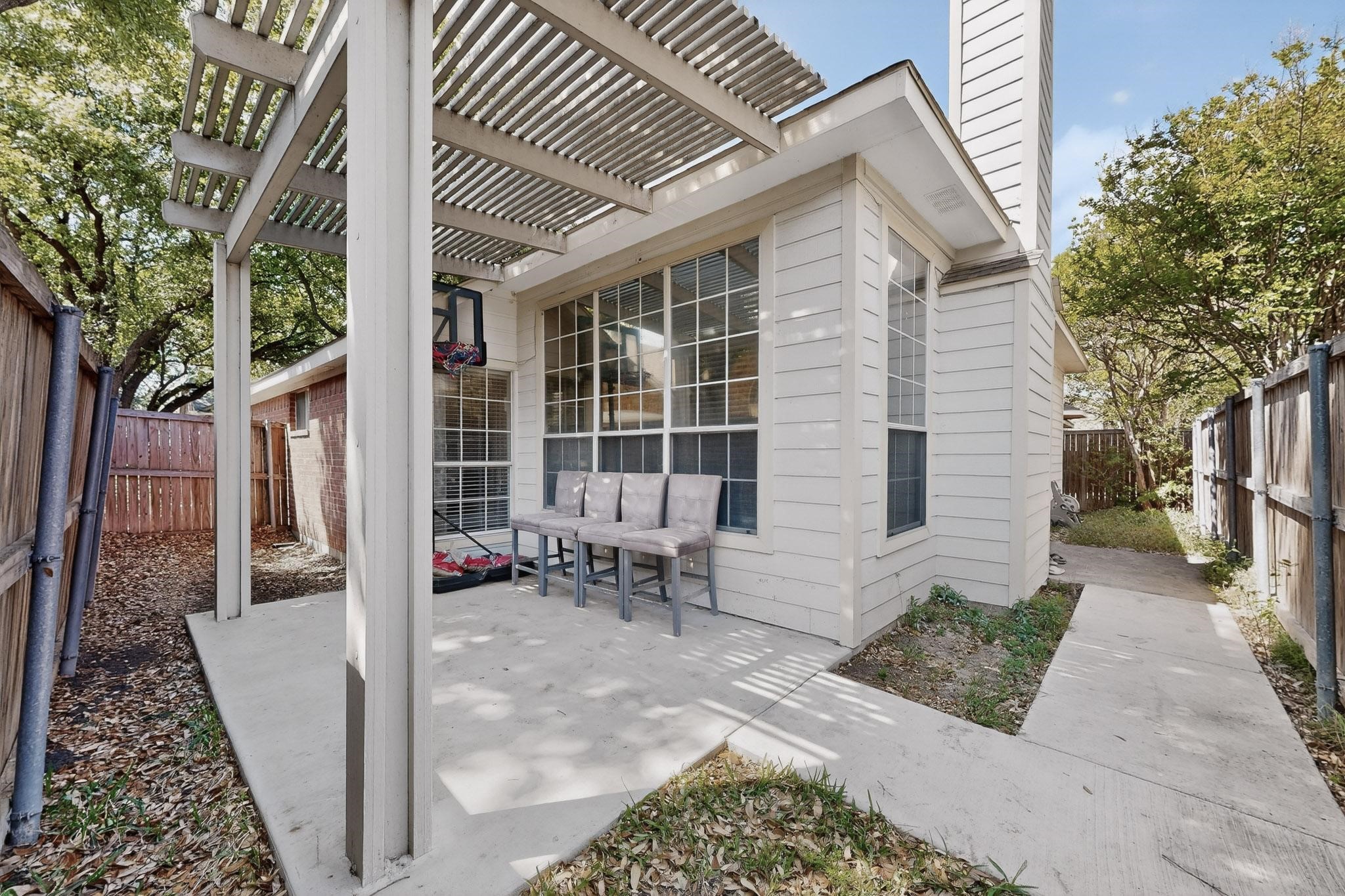 200 Morning Star Court Irving TX 75063