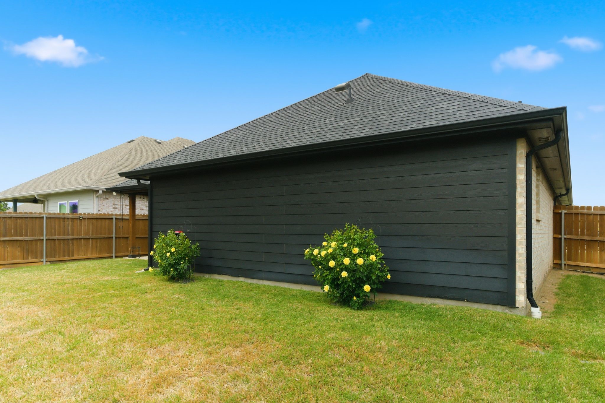 1005 Tippit Greenville TX 75402
