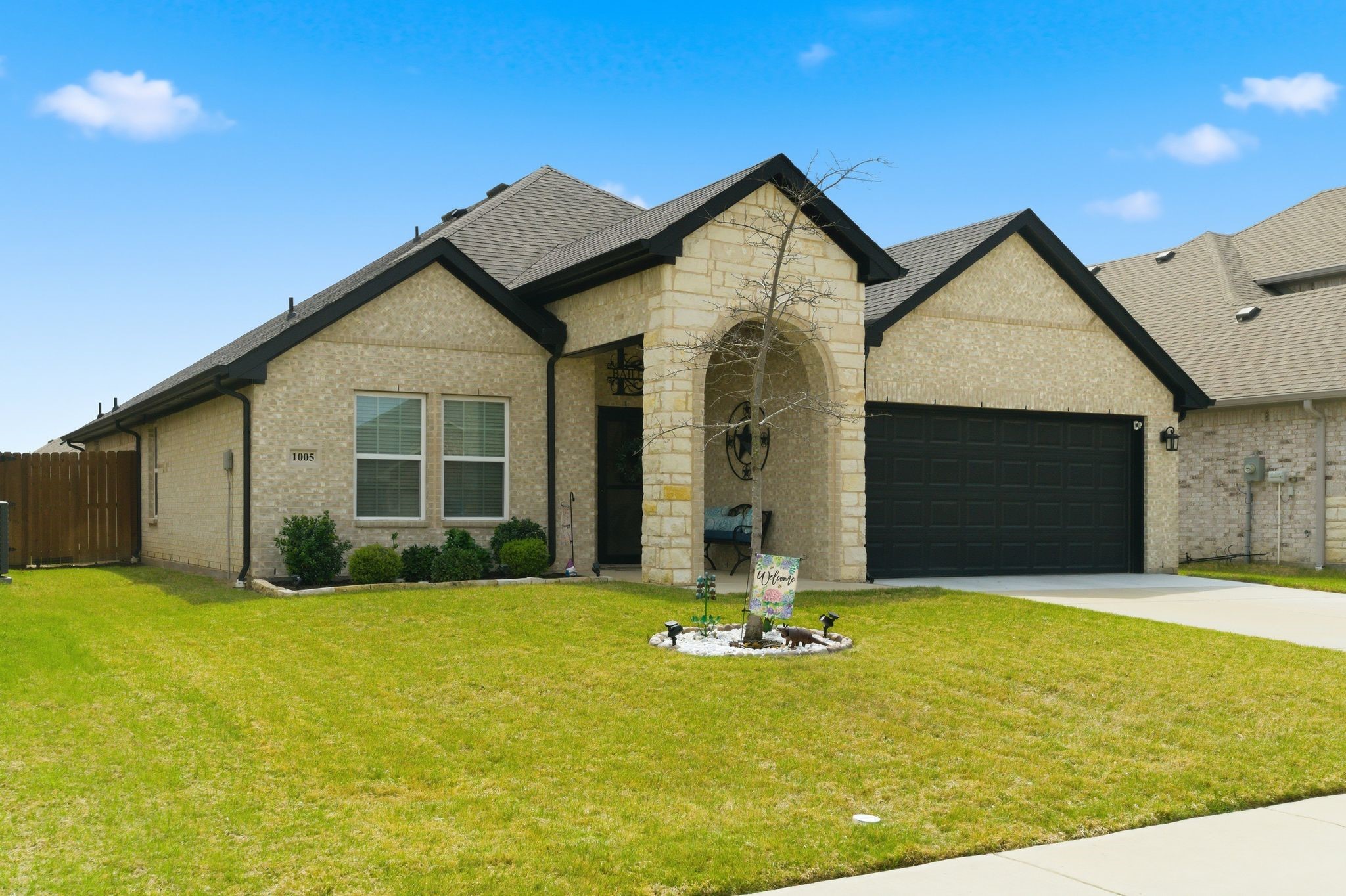 1005 Tippit Greenville TX 75402