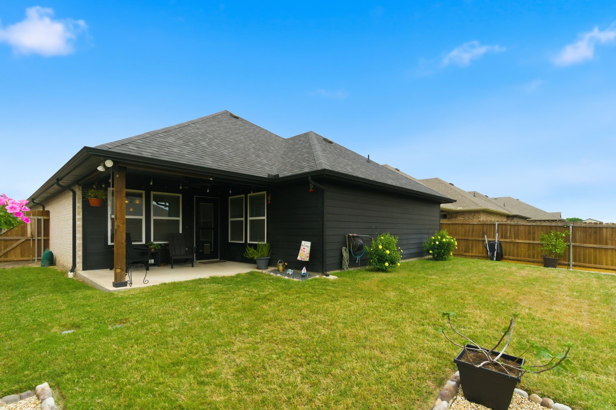 1005 Tippit Greenville TX 75402