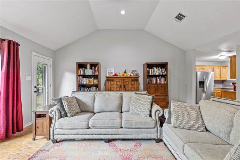 5129 County Road 3139 Lone Oak TX 75453