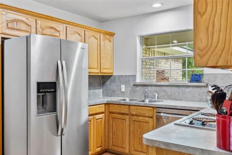 5129 County Road 3139 Lone Oak TX 75453