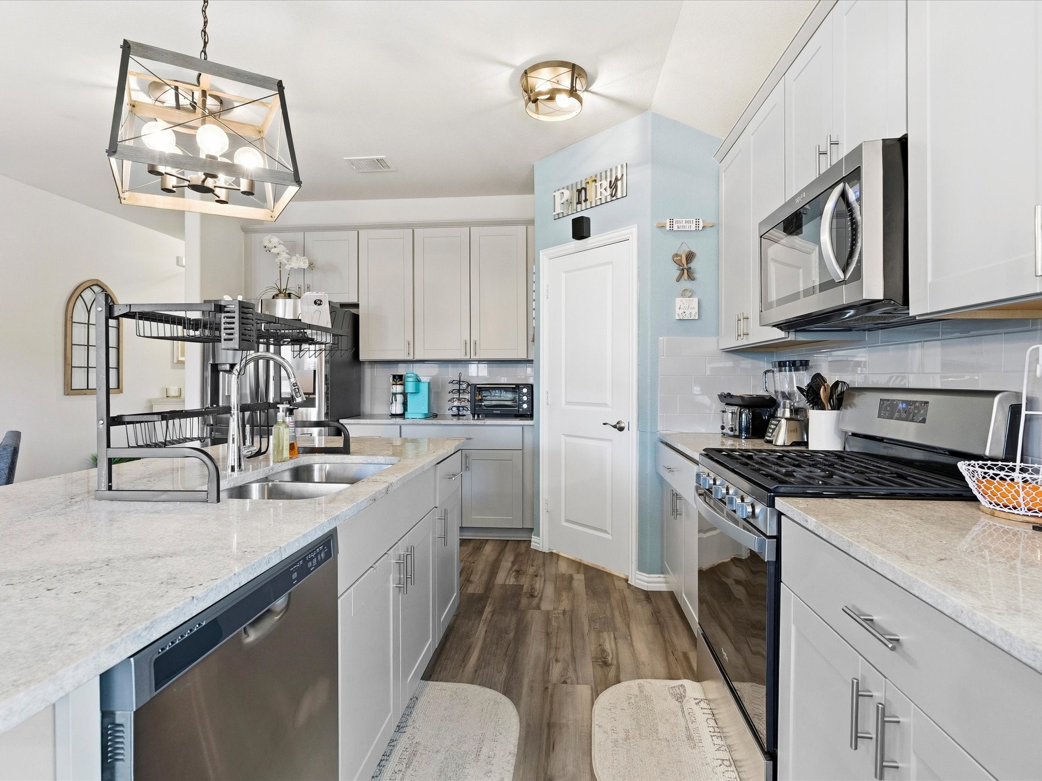 1512 Berry Ridge Trail Aubrey TX 76227