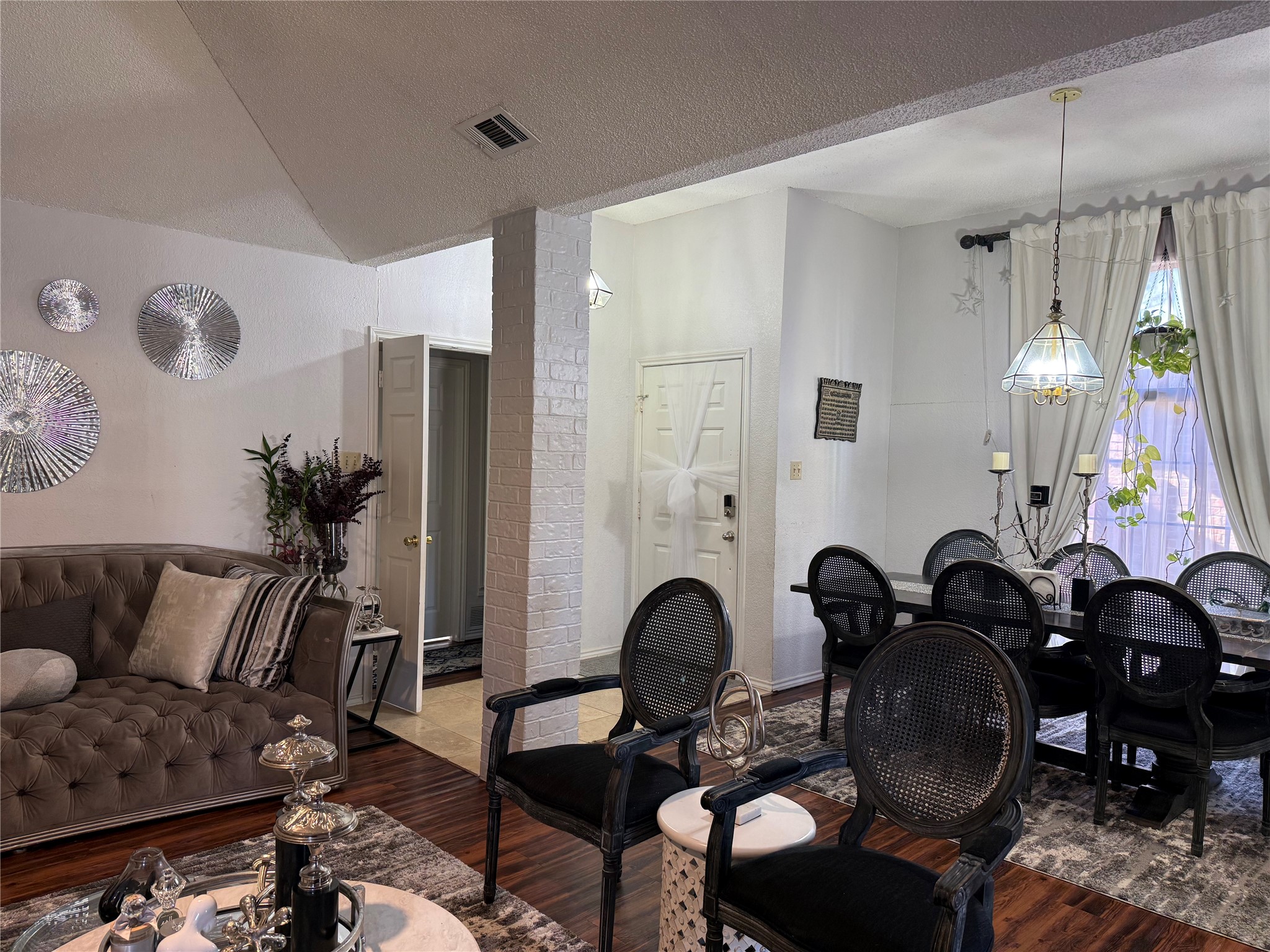 6115 Meadowside Trail Arlington TX 76017