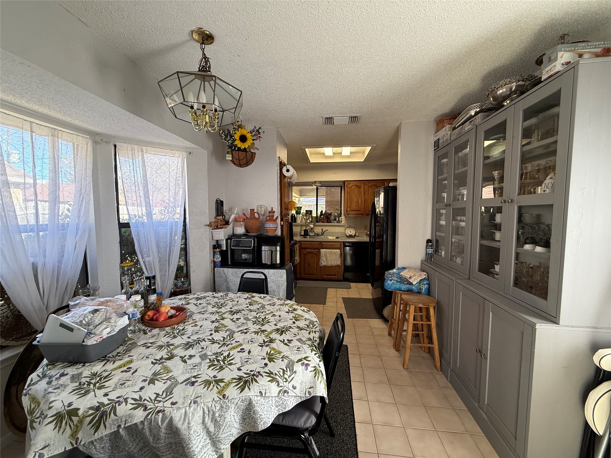 6115 Meadowside Trail Arlington TX 76017