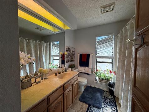 6115 Meadowside Trail Arlington TX 76017