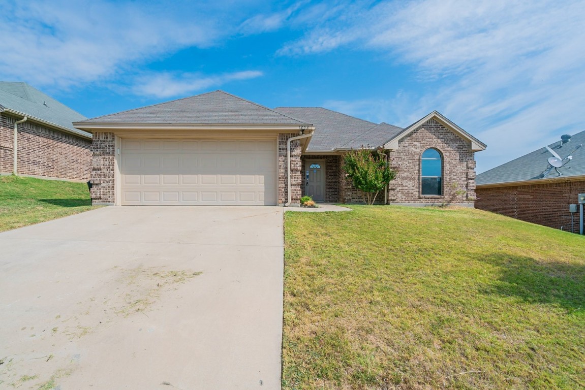 1253 Newcastle Drive Weatherford TX 76086