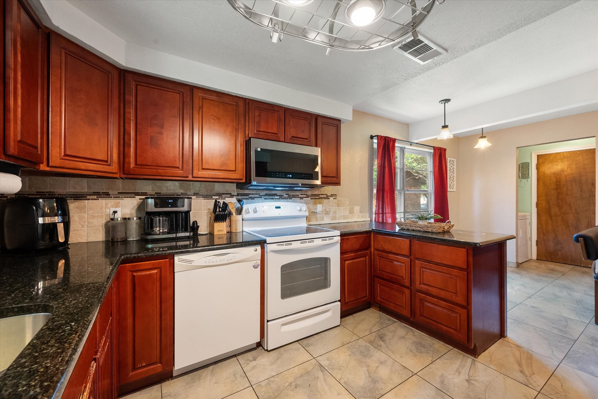 2508 Mardell Drive Arlington TX 76016