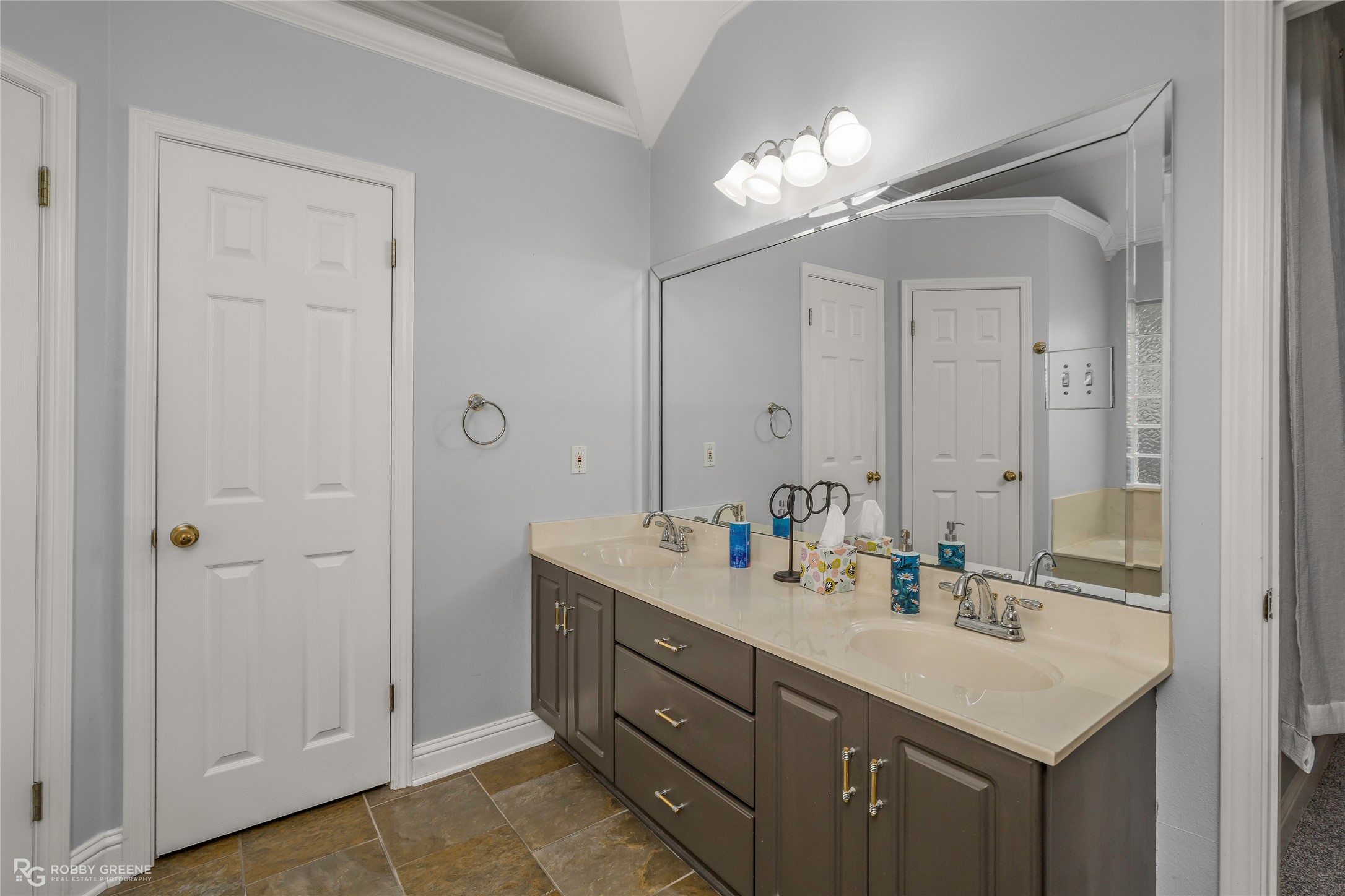 210 Country Club Drive Benton LA 71006