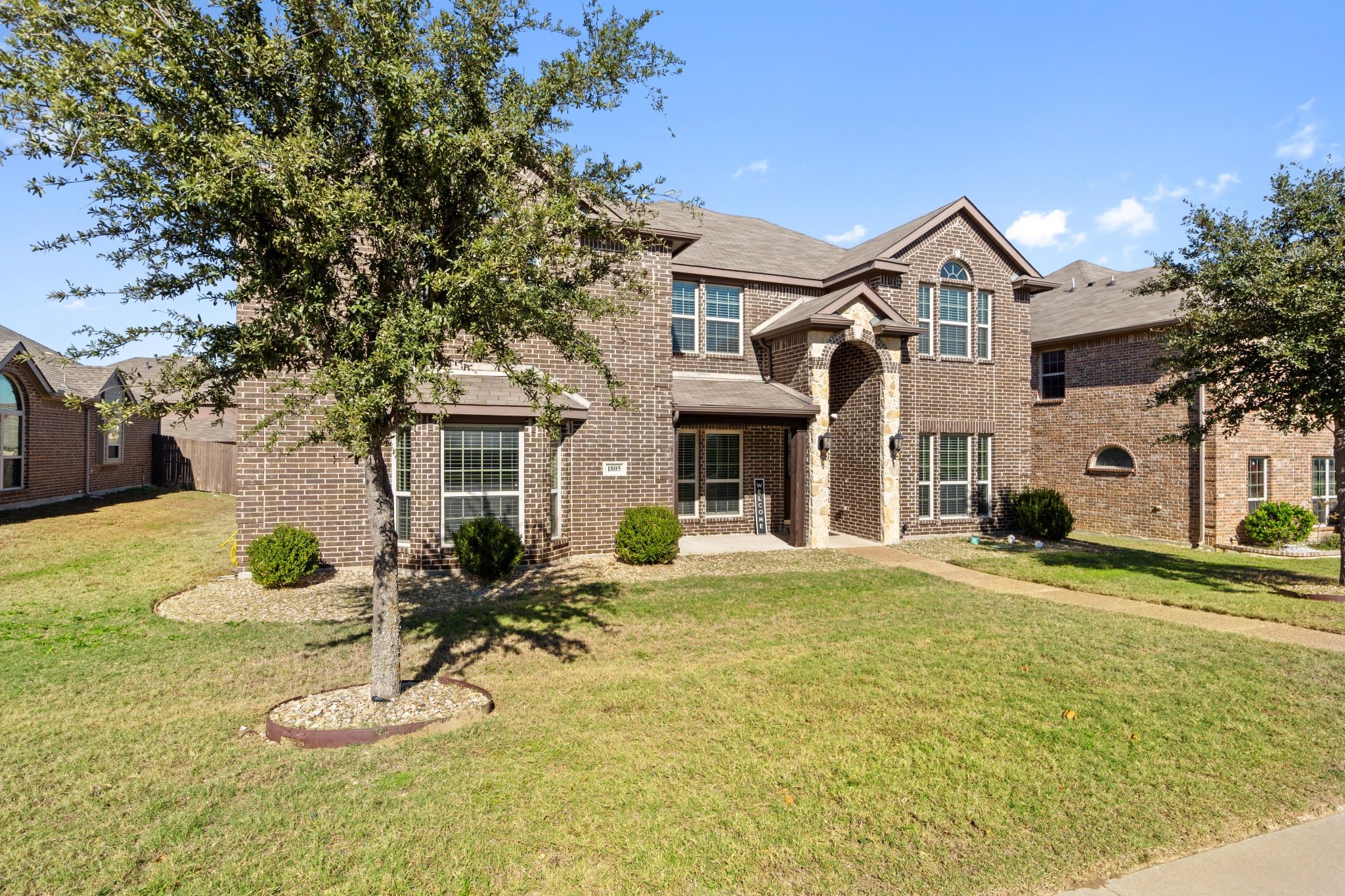 1805 Lakeview Drive Desoto TX 75115