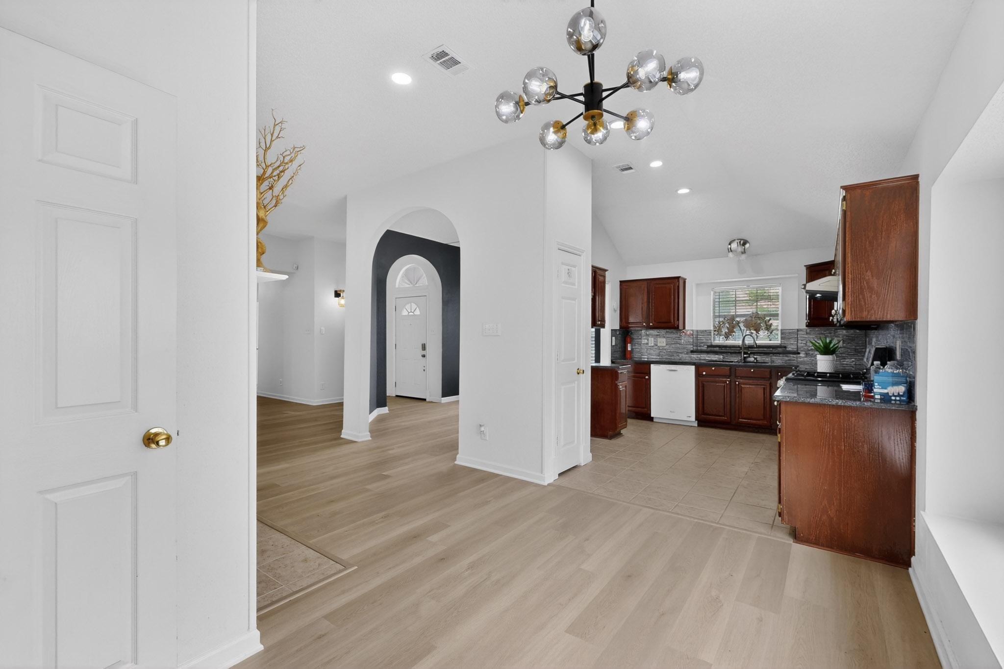 2522 Crosslands Drive Garland TX 75040