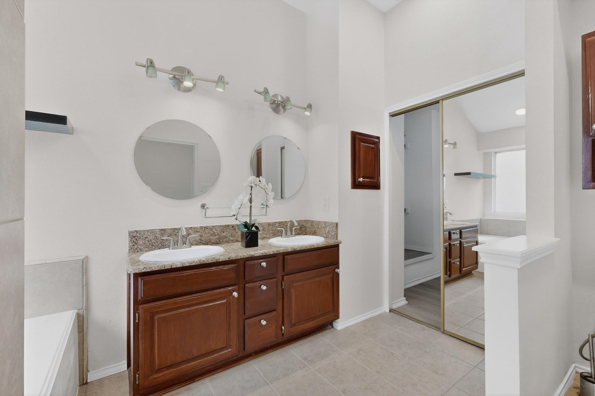 2522 Crosslands Drive Garland TX 75040