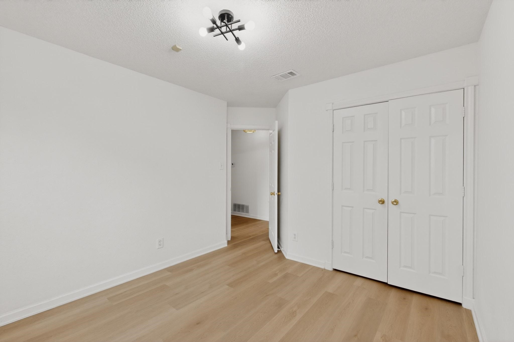2522 Crosslands Drive Garland TX 75040