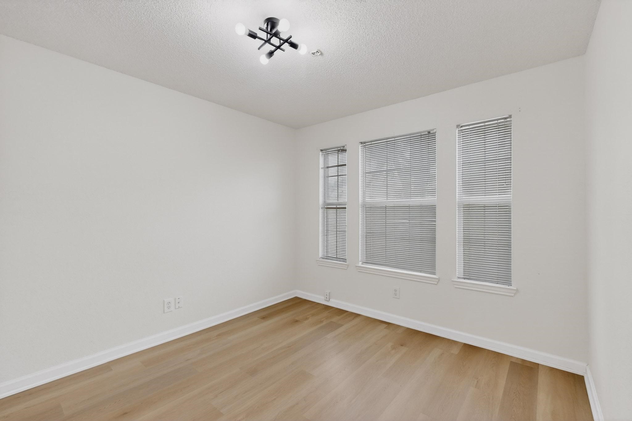 2522 Crosslands Drive Garland TX 75040