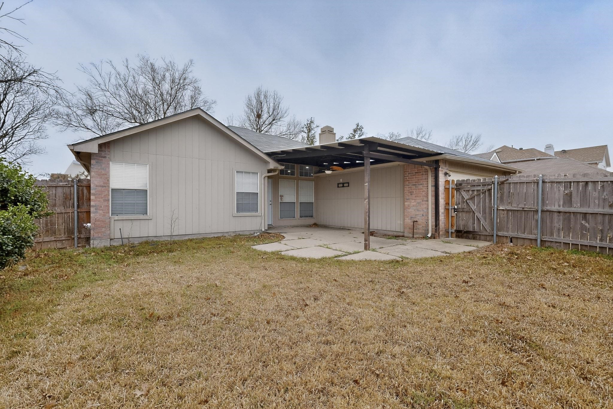2522 Crosslands Drive Garland TX 75040