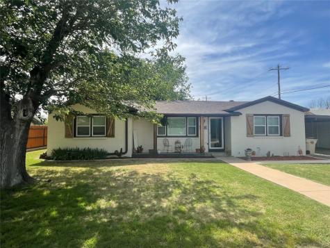 1328 Avenue L Anson TX 79501