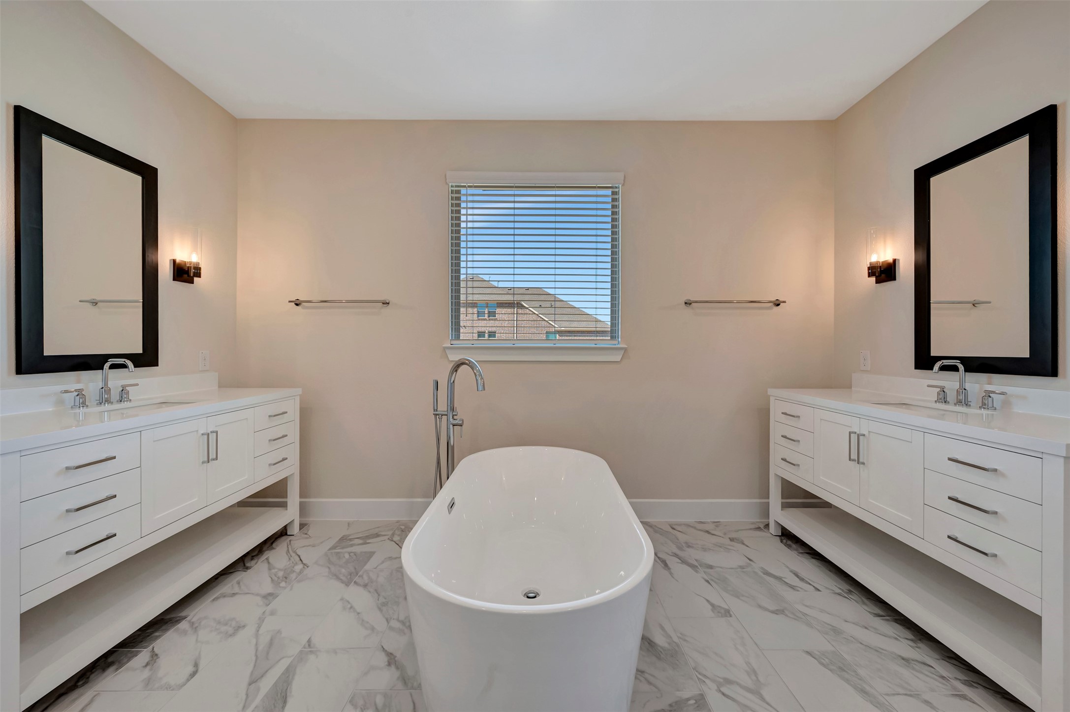 1008 Butterfly Lane Justin TX 76247