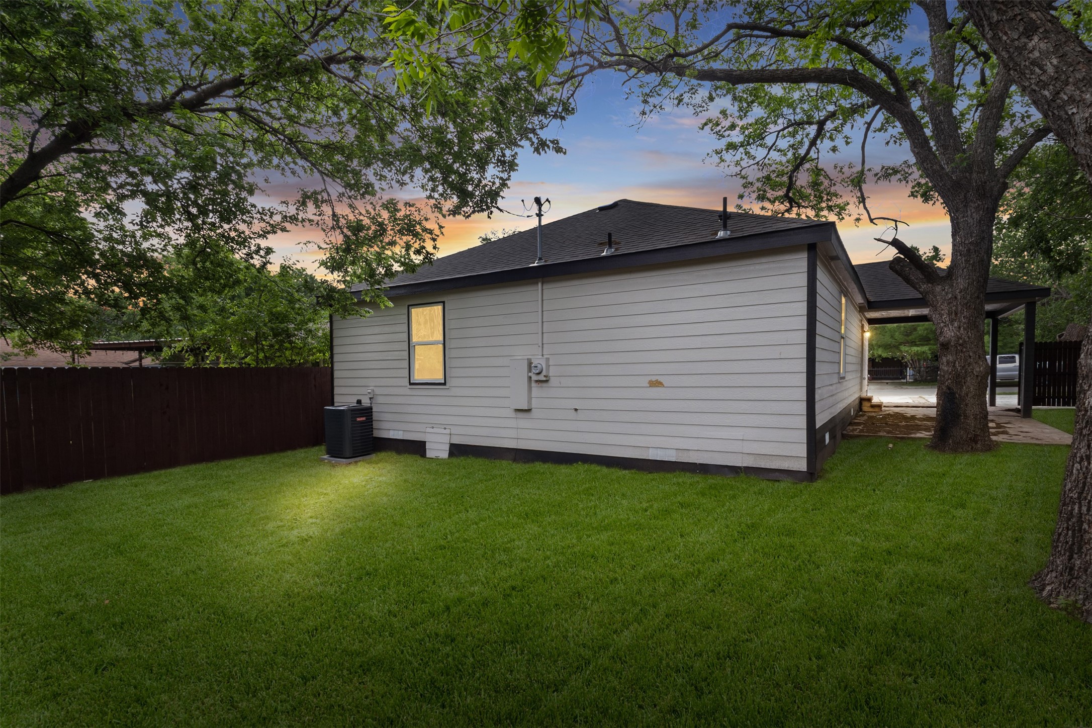 4955 Vinetta Drive Fort Worth TX 76119