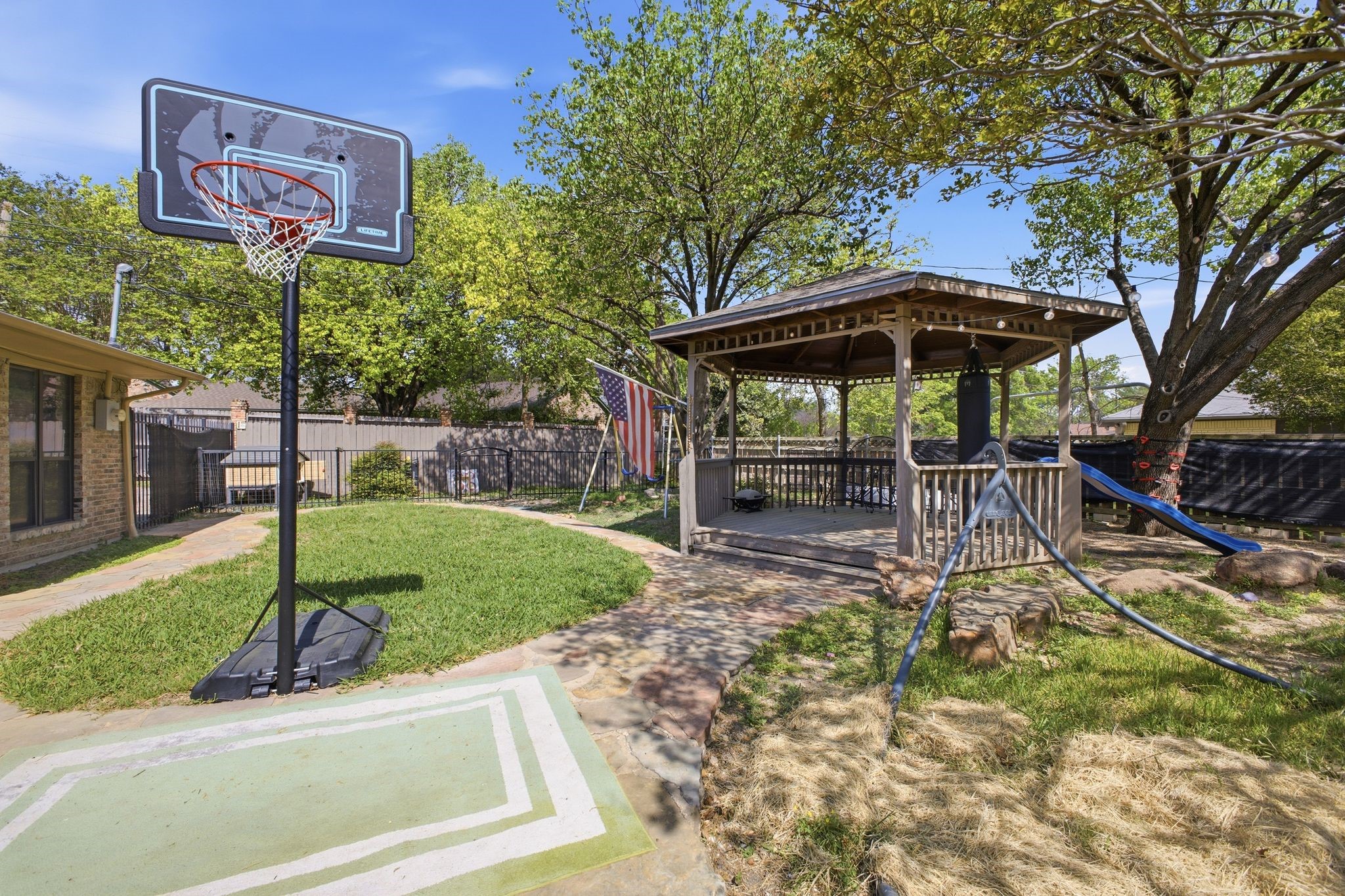 1607 Little Creek Drive Waxahachie TX 75165