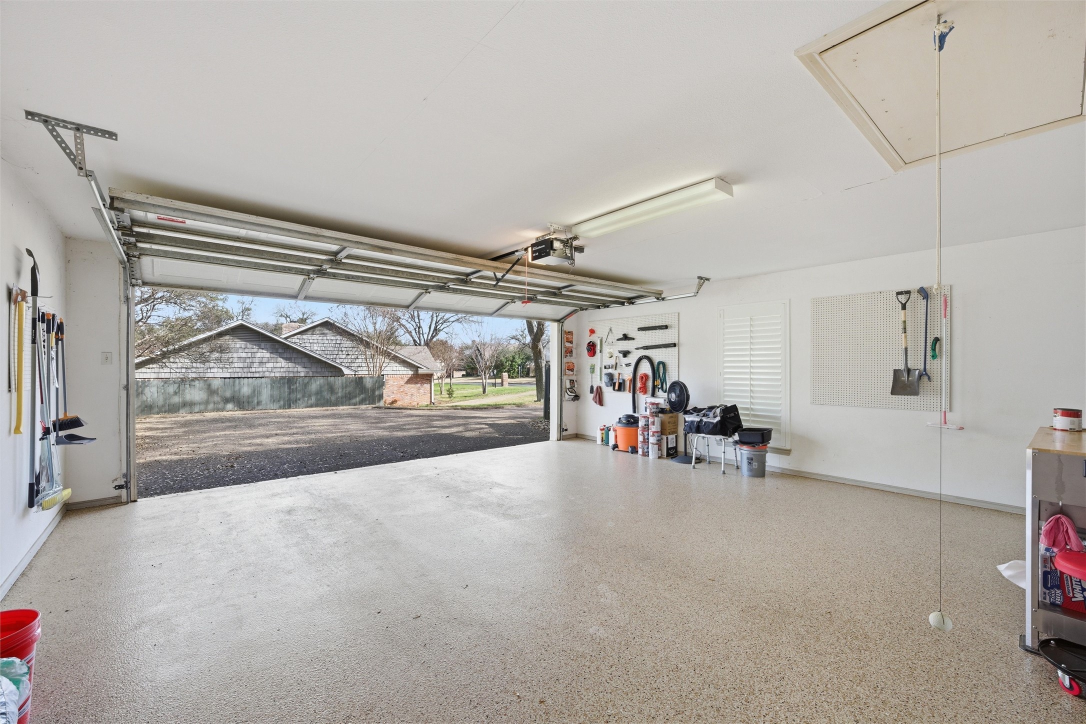 7101 Fish Pond Road Waco TX 76710