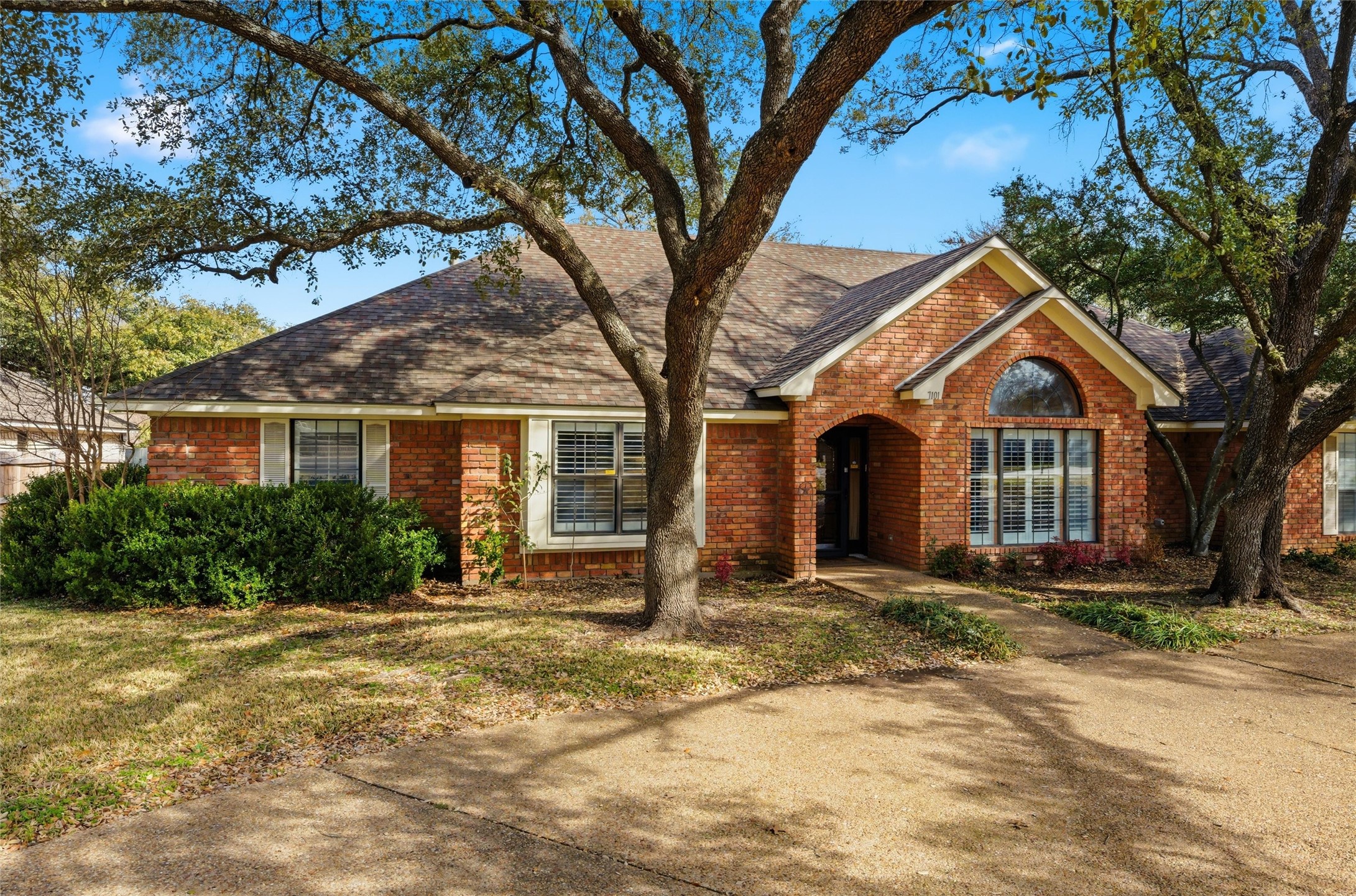 7101 Fish Pond Road Waco TX 76710