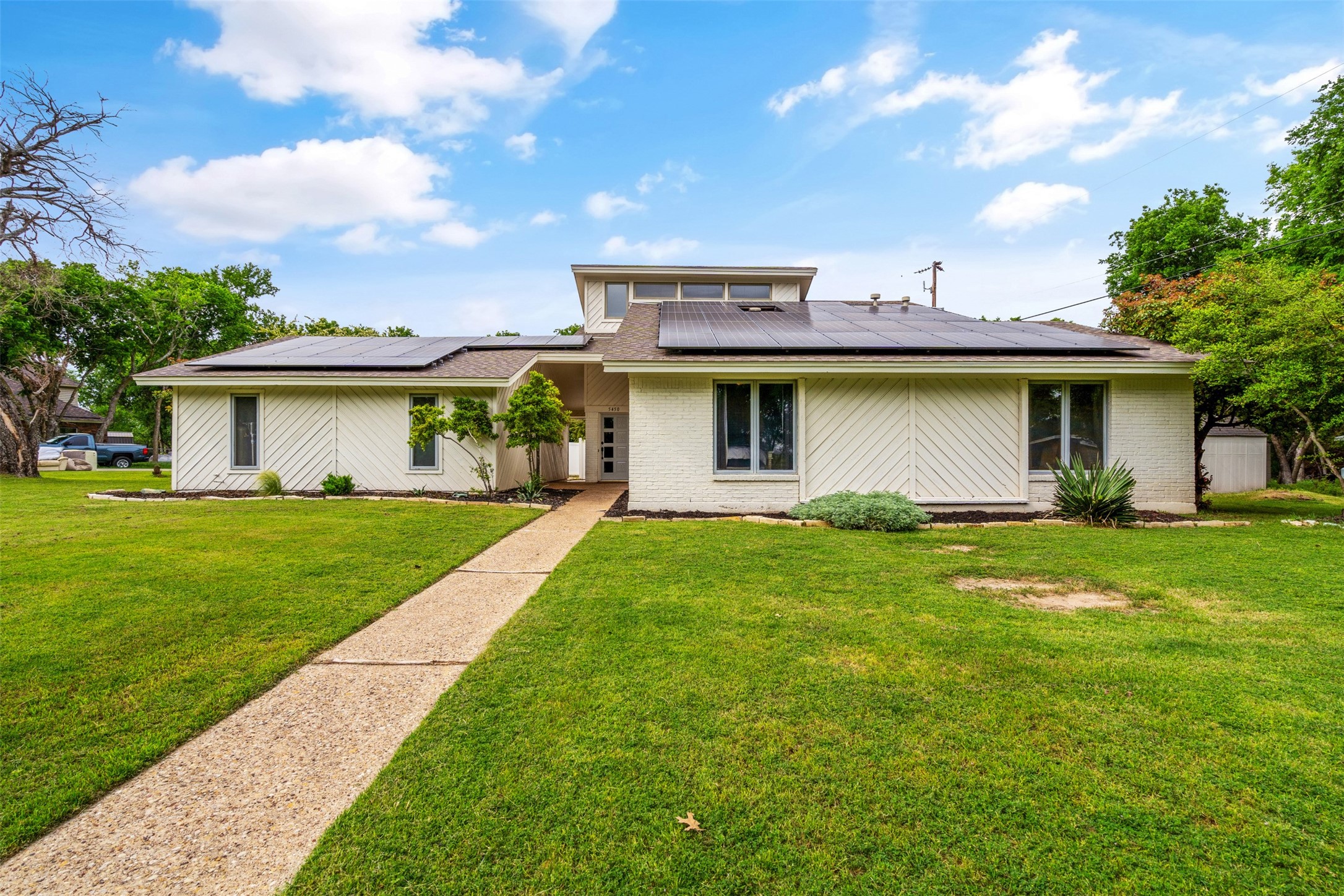 5450 Starlight Drive N Fort Worth TX 76126