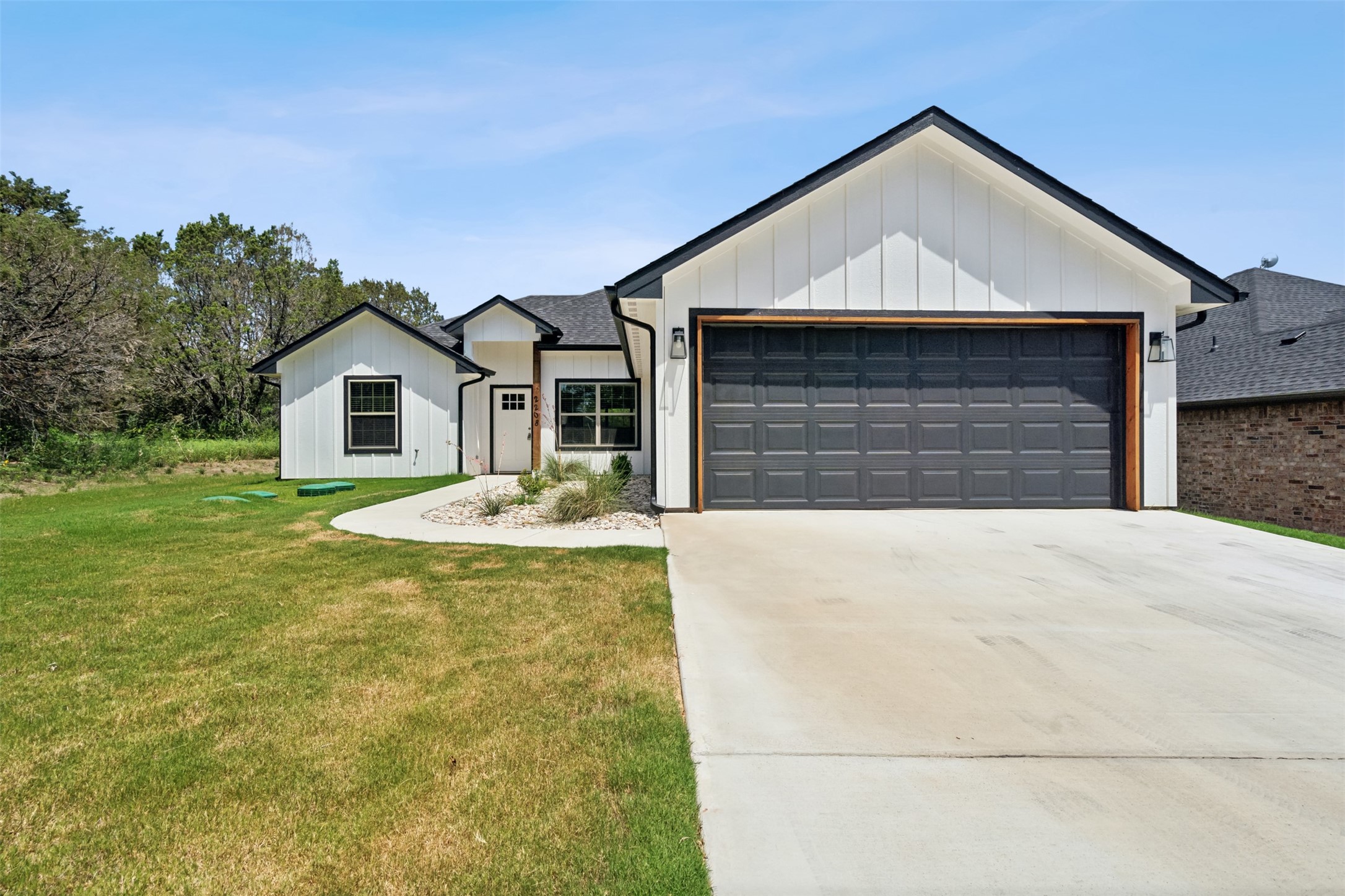 2208 Angelina Street Granbury TX 76048
