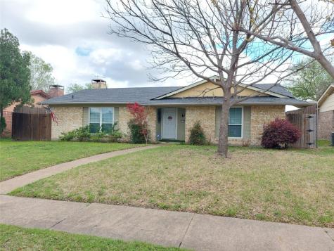 2118 Village Green Drive Garland TX 75044