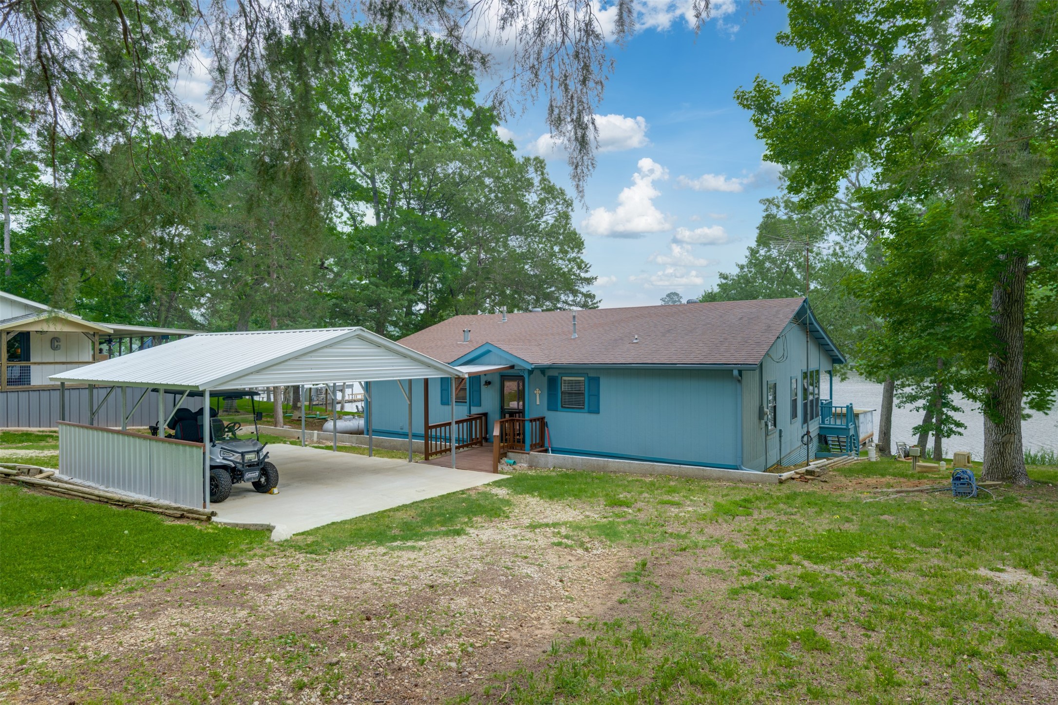 20 Waco Elkhart TX 75839