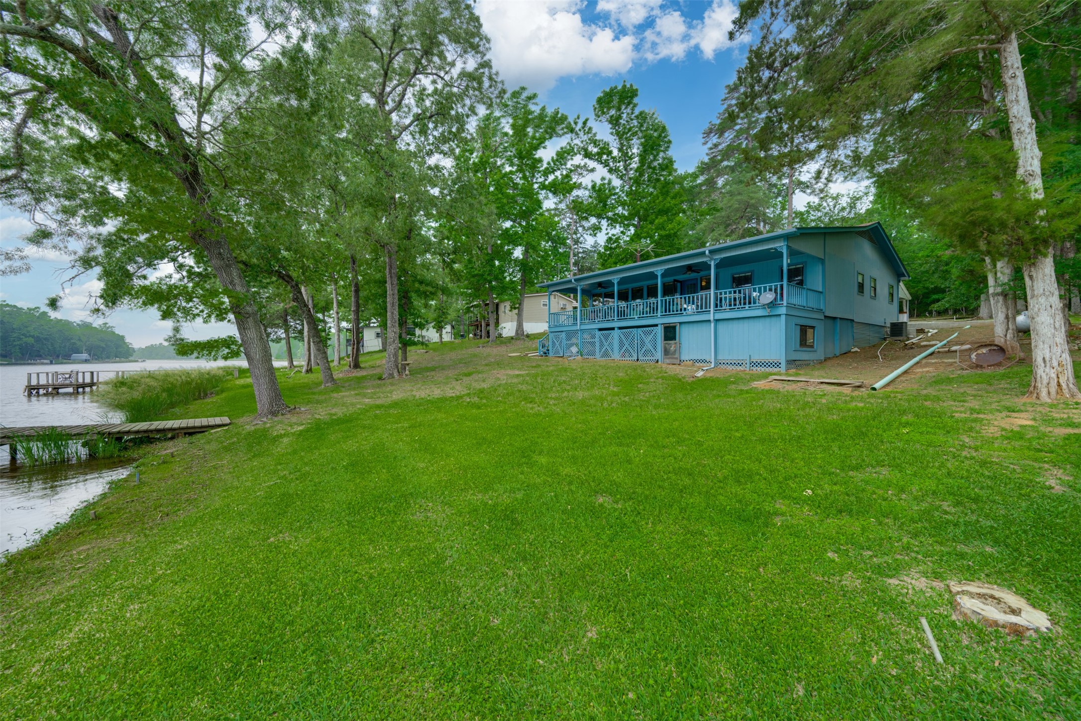 20 Waco Elkhart TX 75839