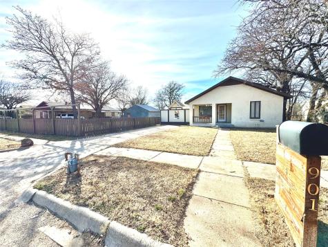 901 S Halbryan Street Eastland TX 76448