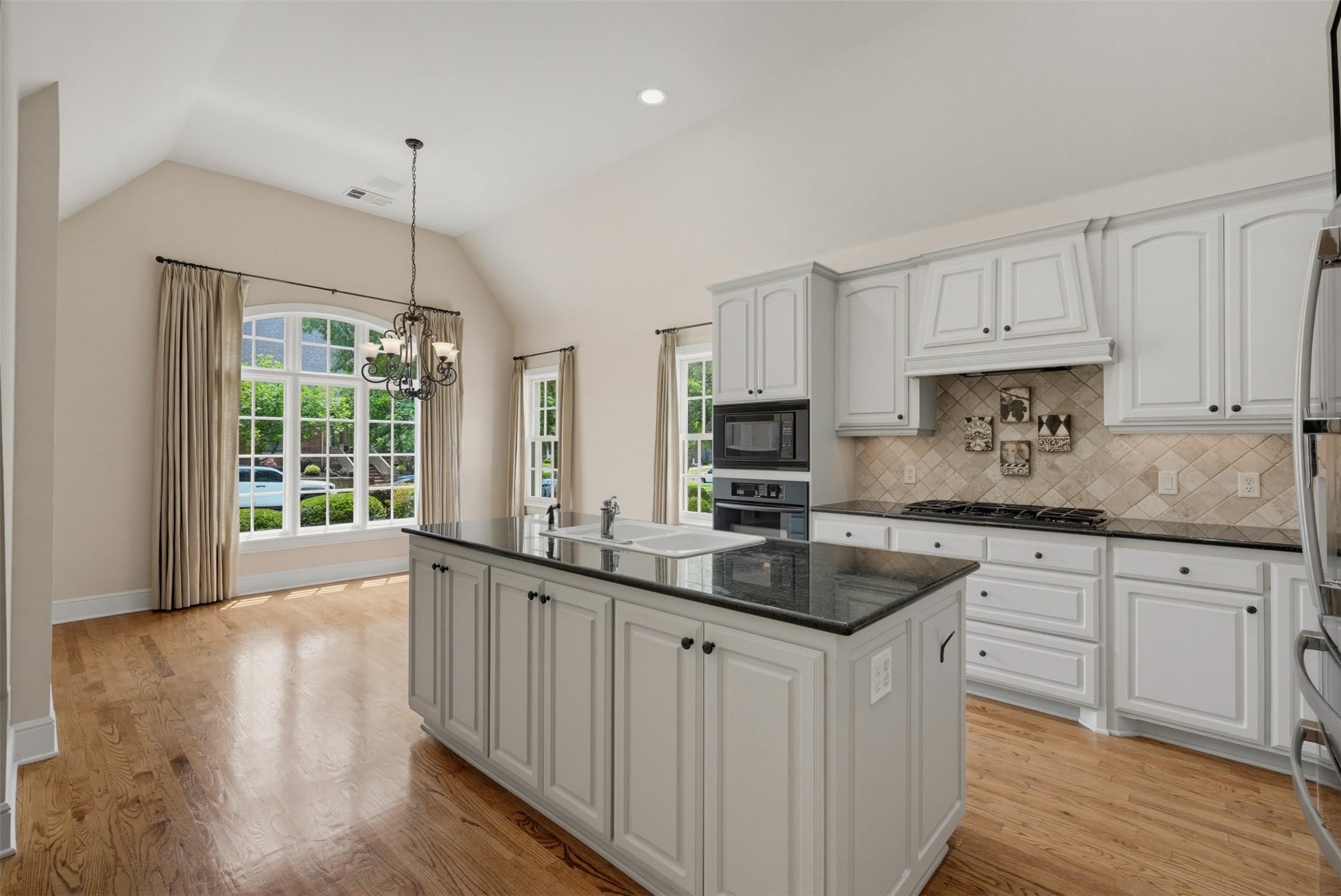 6013 Avalon Street North Richland Hills TX 76180