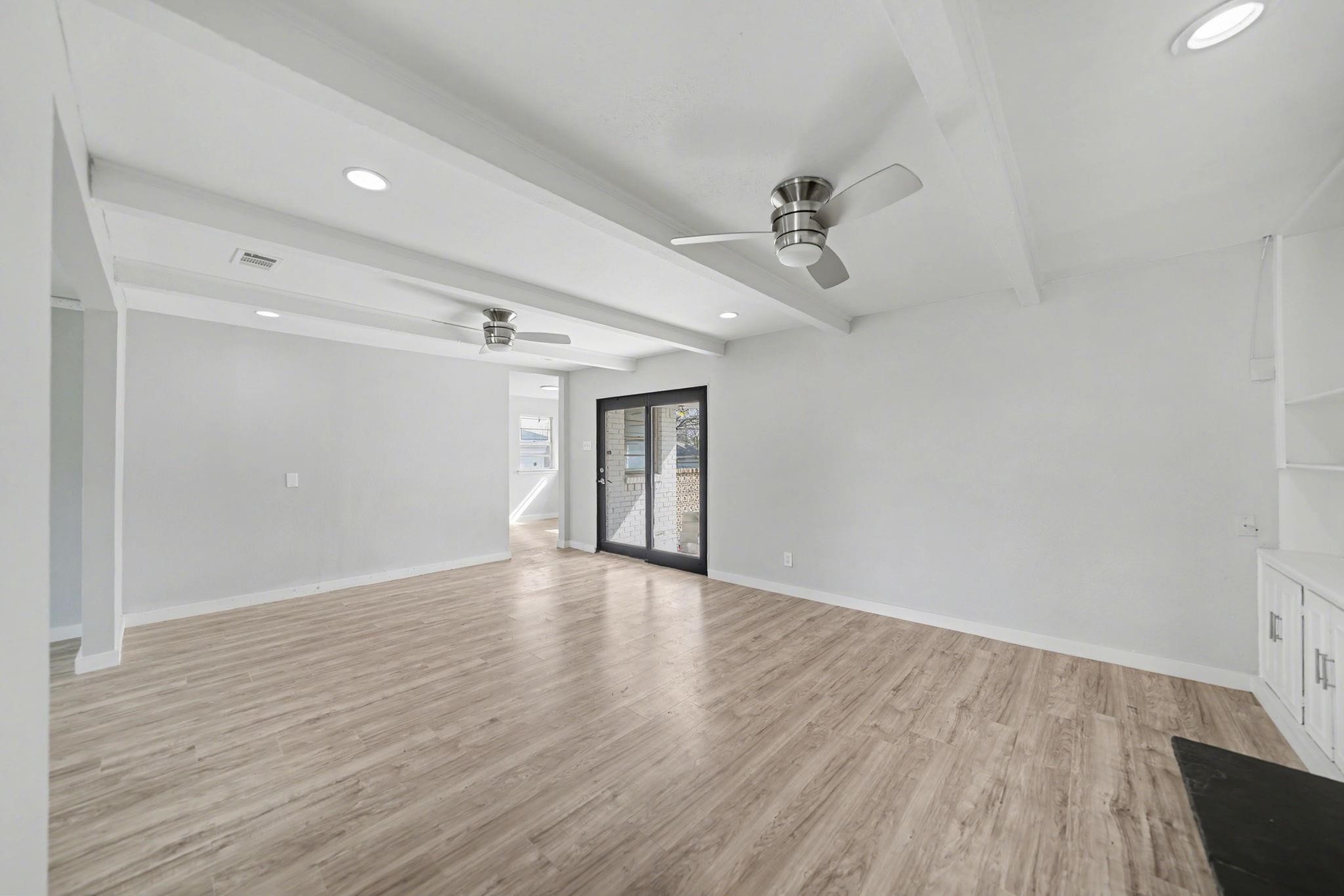 1120 Misty Glen Lane Dallas TX 75232