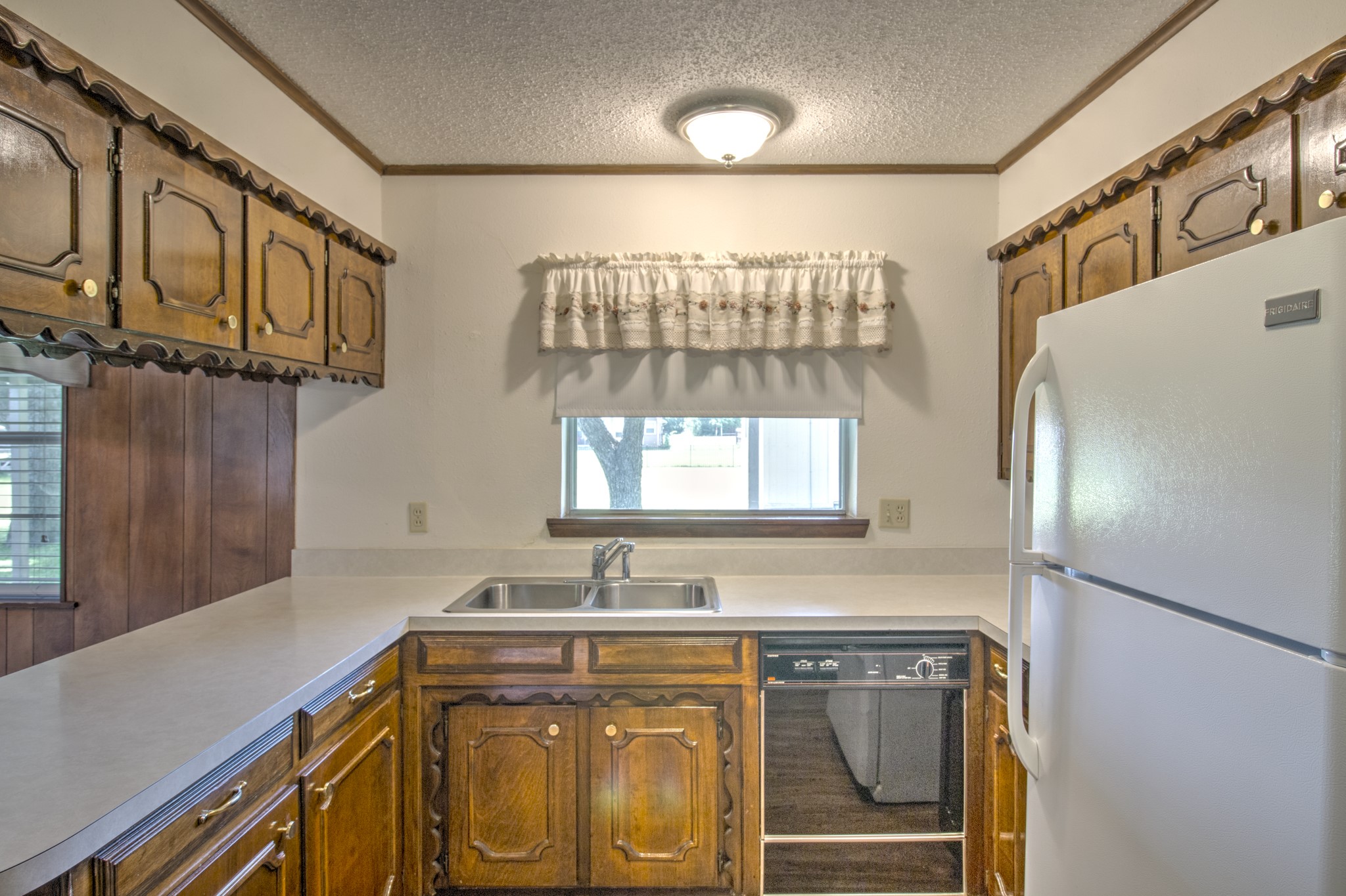 808 S Jefferson Street Pilot Point TX 76258