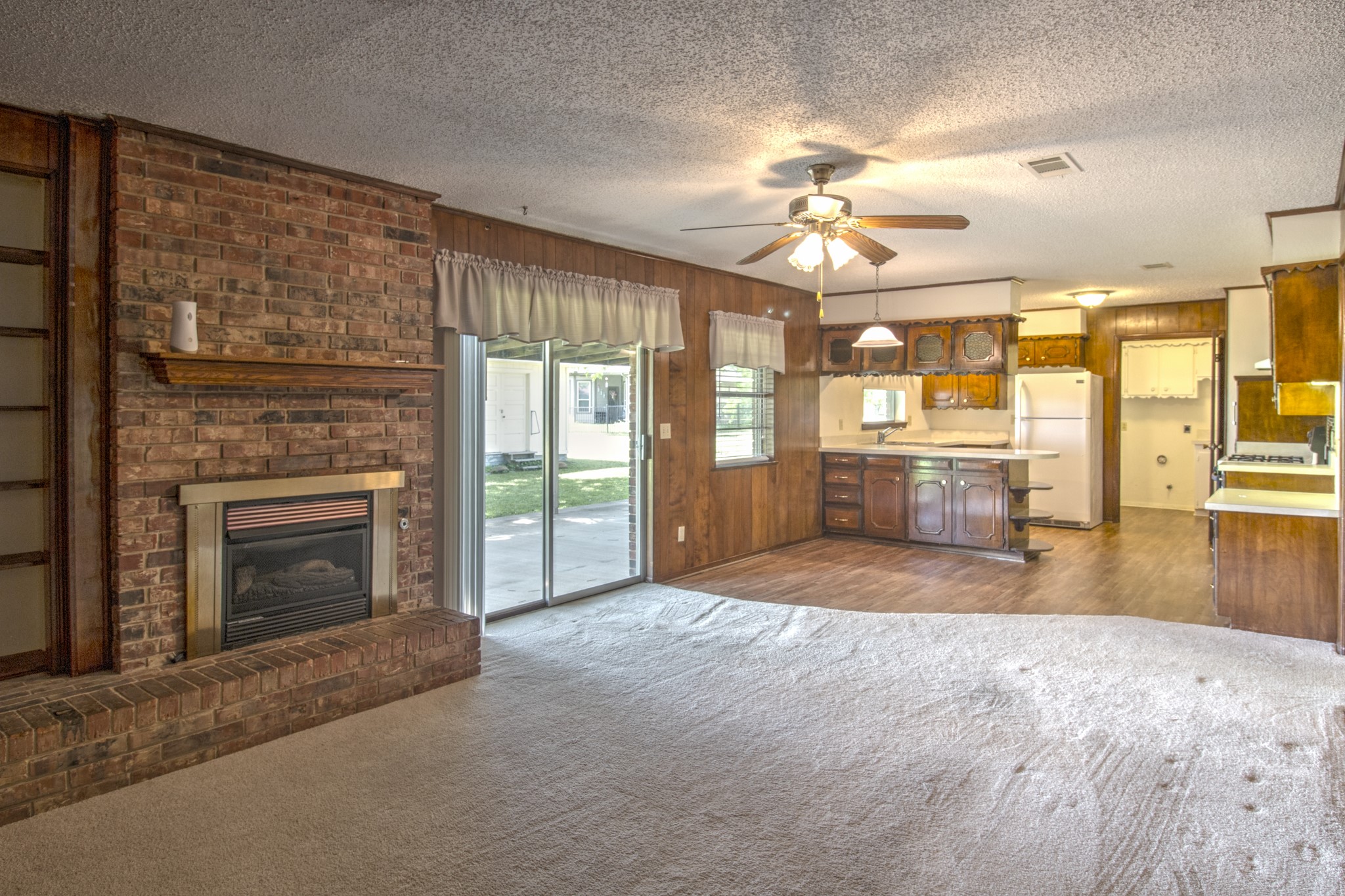 808 S Jefferson Street Pilot Point TX 76258